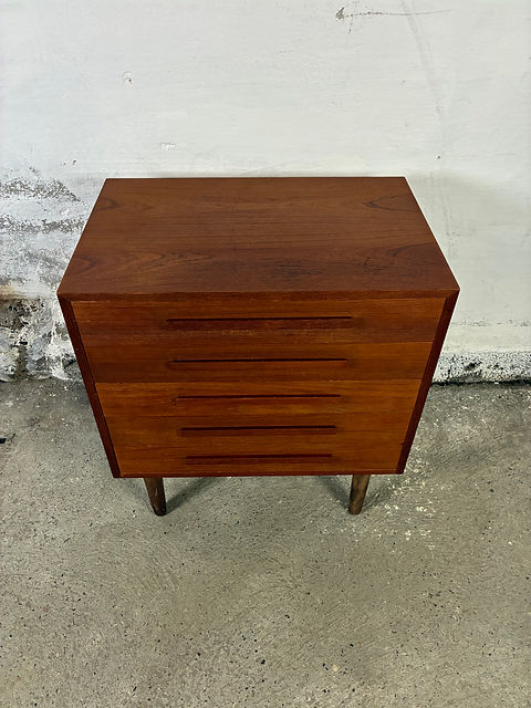 Cassettiere design danese vintage anni 60 | 97ck2318-7 IN ARRIVO AD APRILE