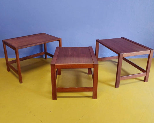 Tavolini tris Tonder Mobelvaerk design danese vintage anni 50 [trizfoz] misure L.63 H.46 P.46