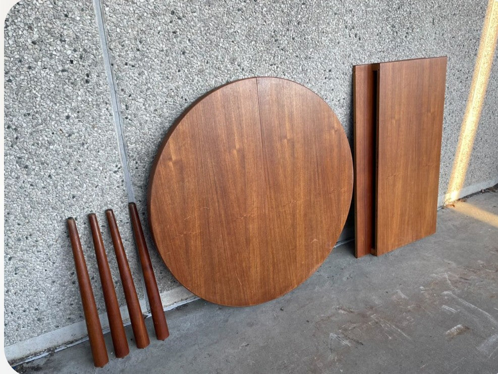 Tavolo Kai Kristiansen design danese vintage anni 50 | IN ARRIVO A GENNAIO