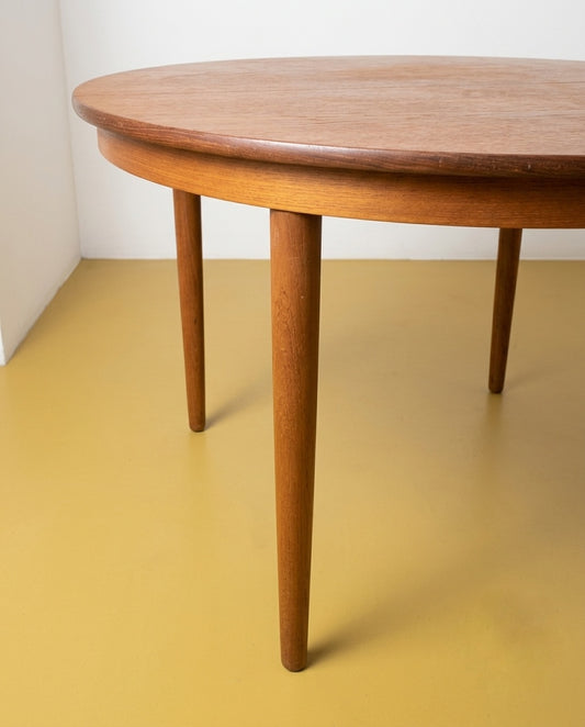 Tavolo tondo allungabile Ø110cm vintage design danese anni 50 | 99vnt200 | IN FASE DI RESTAURO