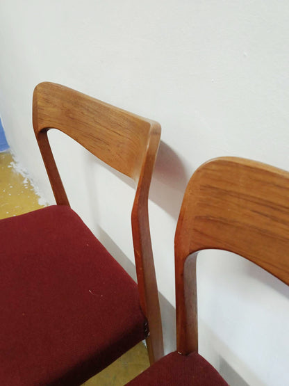 Sedie Henning Kjærnulf design danese vintage anni 50 | set 4 sedie bordeaux