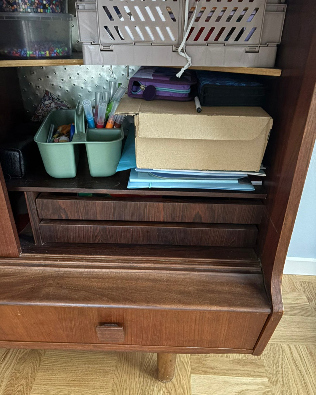 Armadio teak due ante e cassetti | design danese anni '60 | 99vnt30