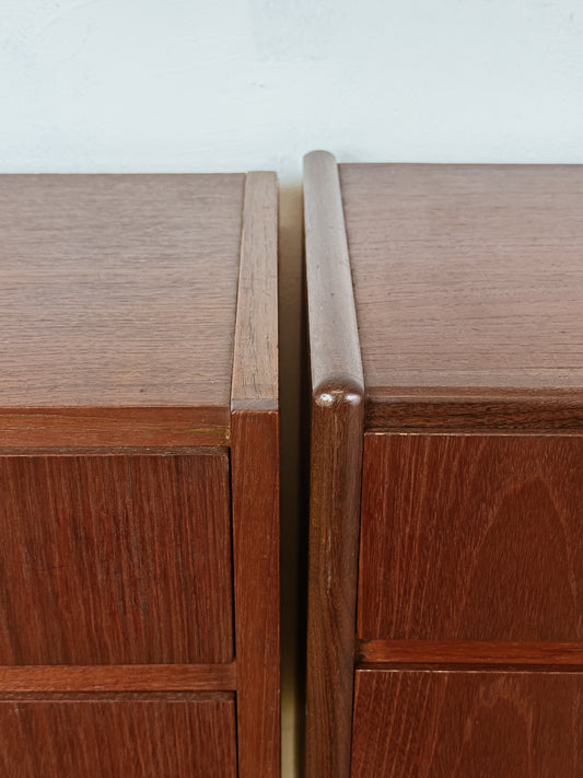 Coppia Comodini Vintage Danesi Teak Anni '50 | Tre Cassetti Compatti