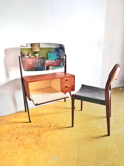 Toletta design danese vintage anni 50 [88vnt] misure L.78 H.109 P.40