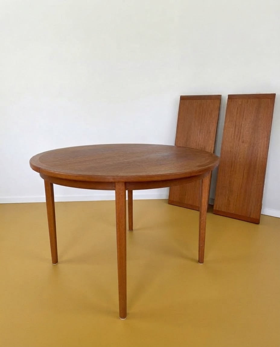 Tavolo Rotondo Teak Design Danese Vintage Anni '50 | Ø110 cm | 99vnt6 | IN FASE DI RESTAURO