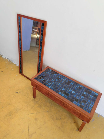 Tavolino + specchio design danese vintage anni 60 [lp2] misure tavolino L.91,5 H.41,5 P.42 specchio H.115 L.59