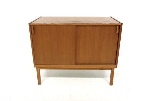sideboard "Variett" progettato da Bertil Fridhagen per Bodafors